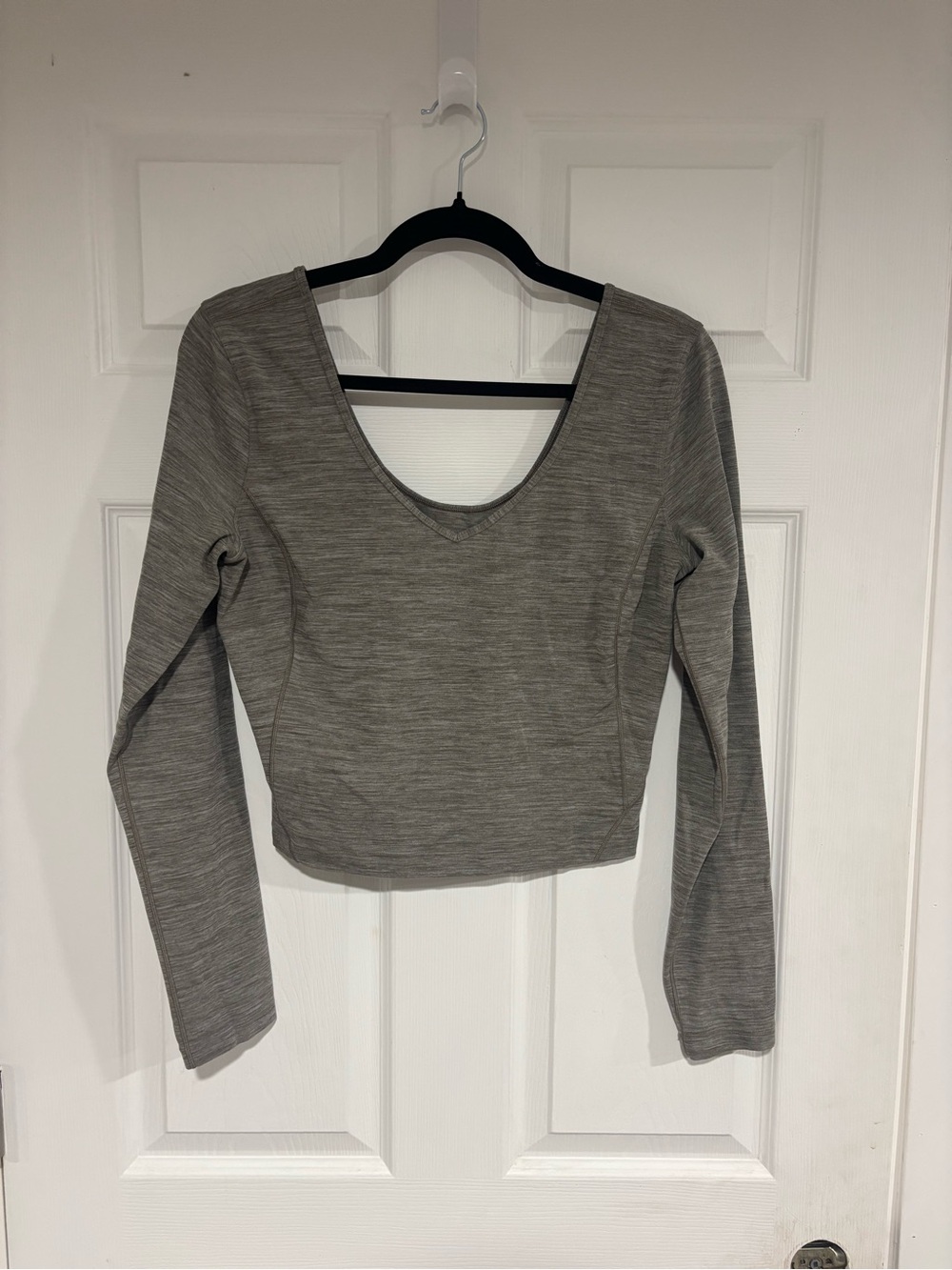lululemon athletica Heathered Gray Long-Sleeve Scoop Crop Top
